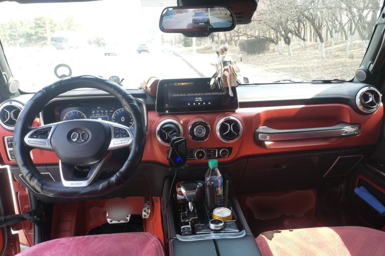 Used BAIC Off-Road BJ40 2019 2.0T Automatic Four-Wheel Drive Urban Hunter Edition Flagship Model China V Emission Standard Center Console