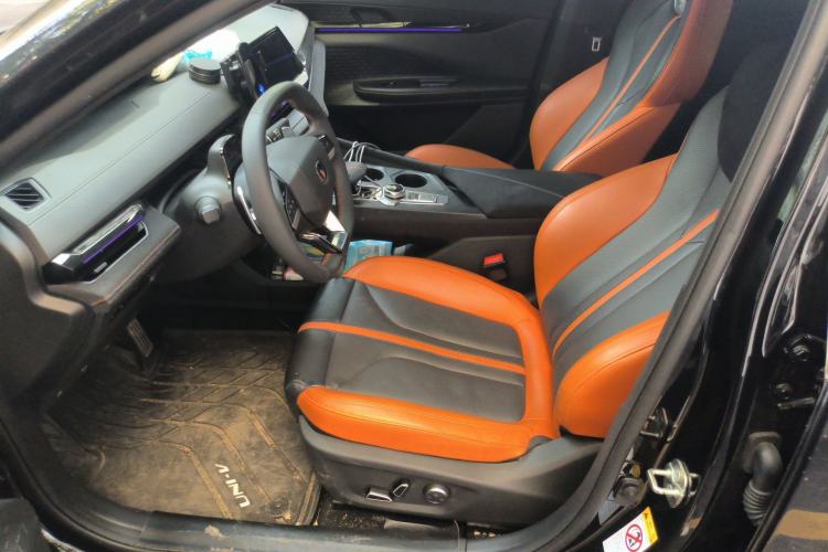 Used CHANGAN UNI-V 2024 1.5T Prestige Sport Edition
