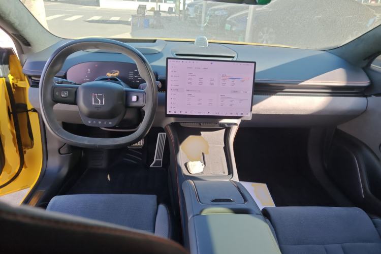 Used Zeekr 007 2024 Four-Wheel-Drive Performance Version 100 kWh
