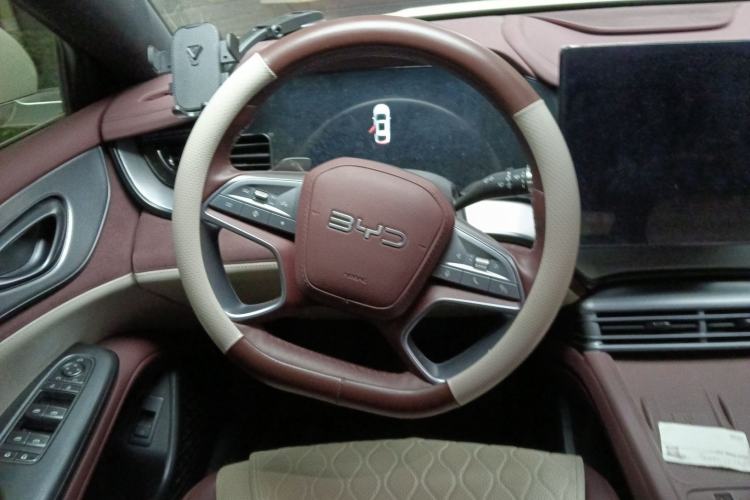 Used BYD Seal 07 DM-i 2025 Intelligent Driving Version DM-i 1.5L 125 km Luxury Edition Steering Wheel