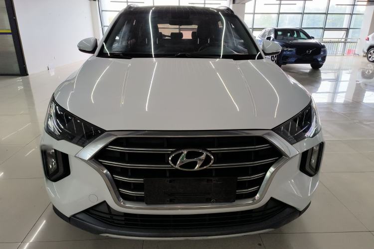 Used Hyundai Tucson 2019 280TGDi Dual-Clutch Two-Wheel Drive Fashion Edition China VI Standard
