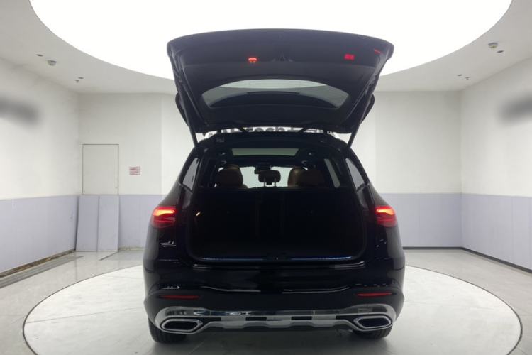 Used Mercedes-Benz GLC 2025 GLC 260 L 4MATIC Dynamic Edition Trunk