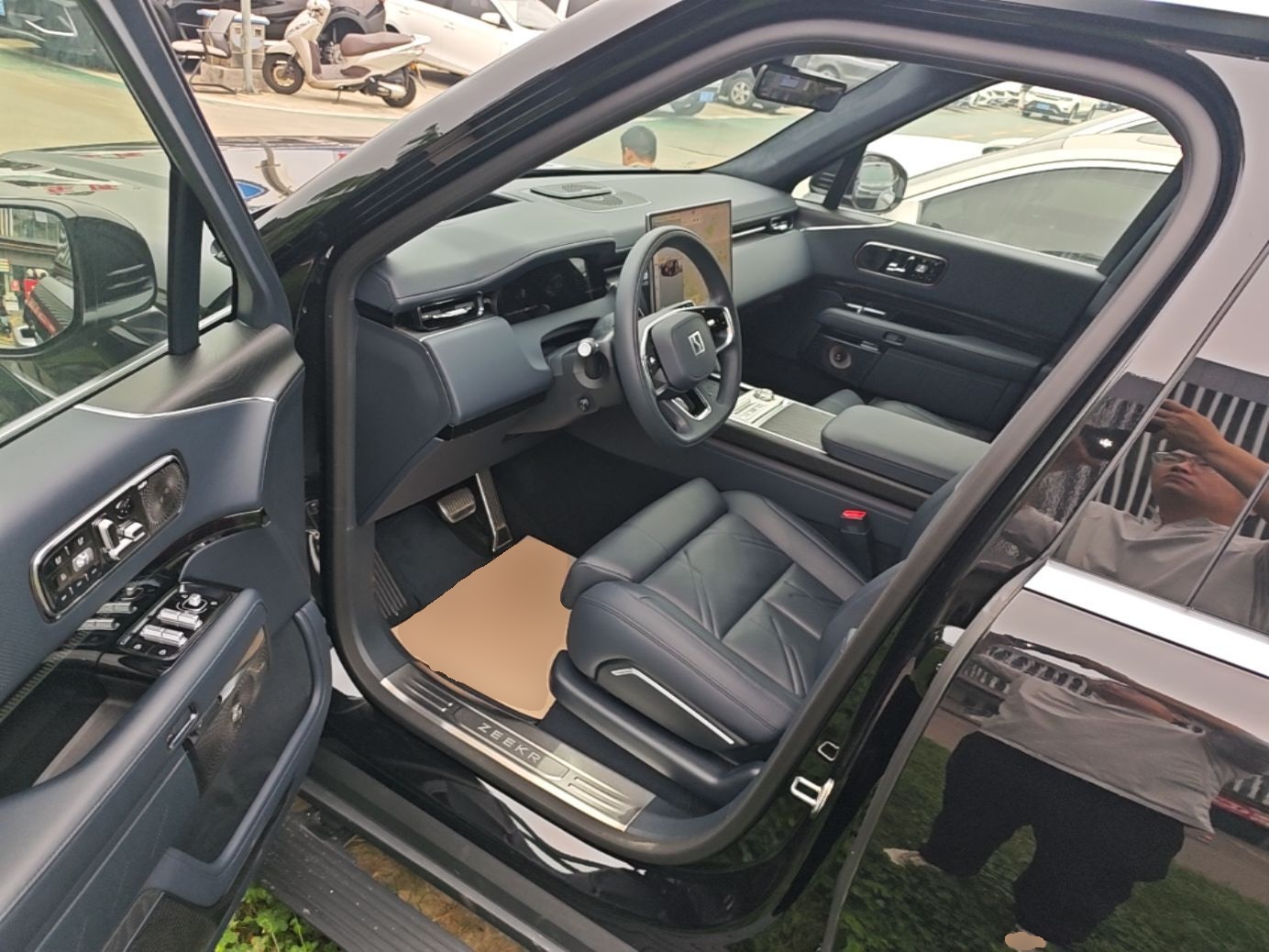 Zeekr 9X 2025 Ultra Edition 70kWh — снимка 18