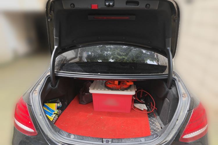 Used Mercedes-Benz E-Class 2020 Restyled E 300 L Sporty and Stylish Edition Trunk