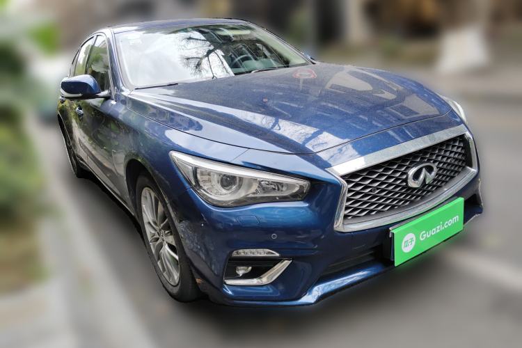 Used Infiniti Q50L 2018 2.0T Enjoyment Edition China V standard Front Right 45 Deg