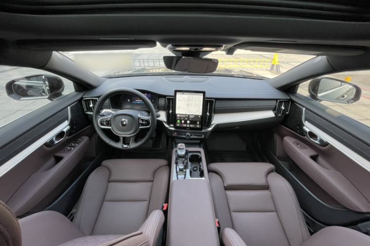 Used Volvo S90 2026 B5 Zhiyuan Luxury Edition
