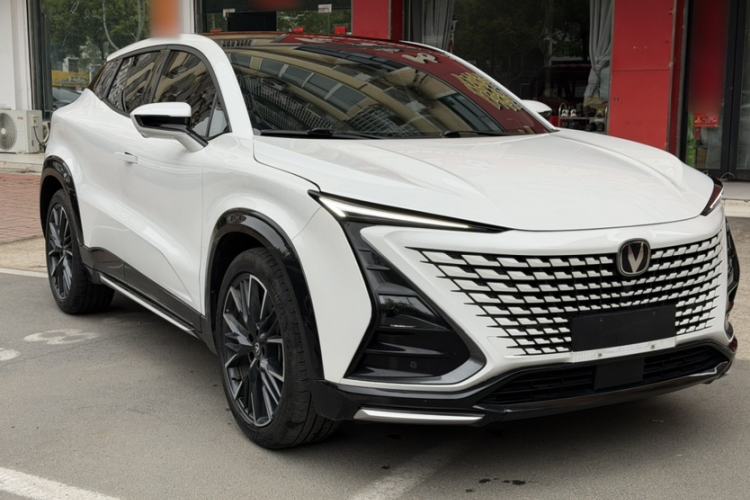 Used CHANGAN UNI-T 2023 Second-Generation 1.5T Prestige Model Exterior 2