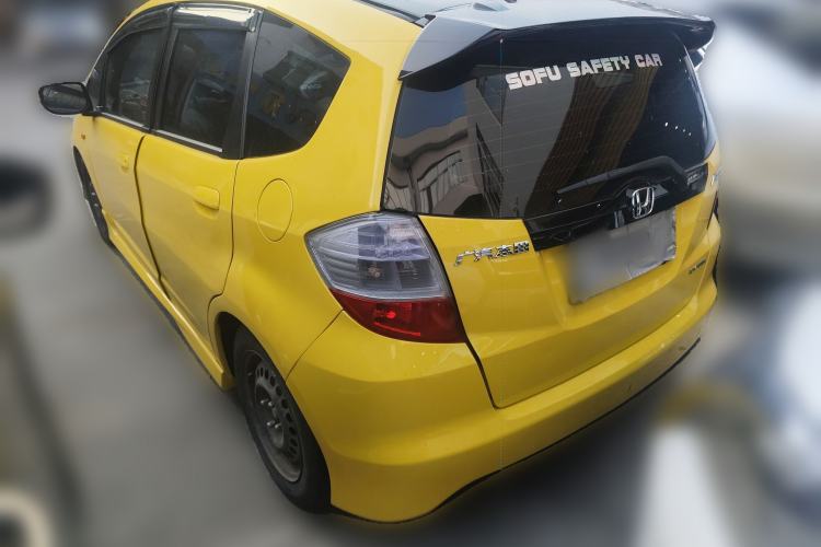 Used Honda Fit 2011 1.3L automatic comfort version
