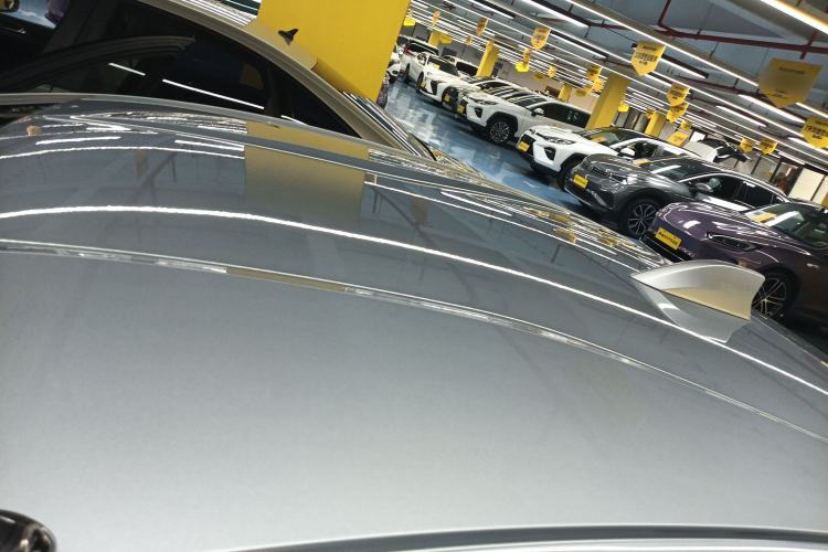 Used Buick VELITE 5 2017 Urban Extended-Range Model Roof