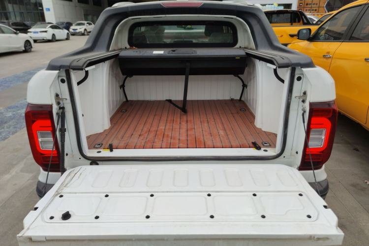 Used Farizon FX 2021 1.8T Smart Connect 5-Seater