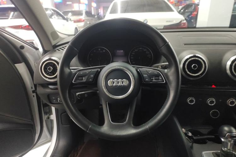 Used Audi A3 2020 Limousine 35 TFSI Fashion Edition China VI Emission Standard