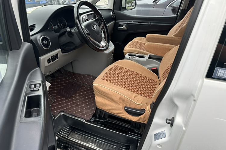 Used JAC Refine M3 2019 IKEA Edition 1.8L Luxury Smart Model