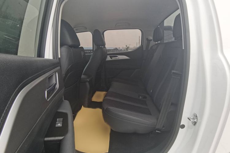 Used Great Wall King Kong Poer 2024 2.0T Manual Gasoline Two-Wheel-Drive Elite Flatbed
