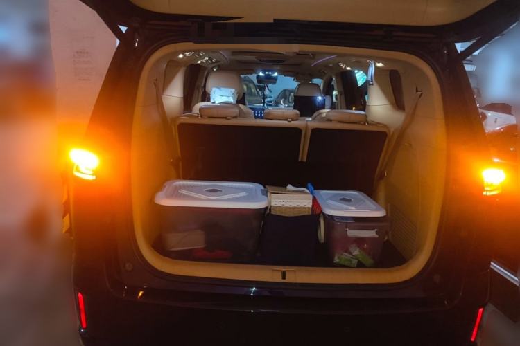 Used VOYAH Dream 2022 Low-Carbon Edition Dream+ Smart Enjoyment Package Trunk