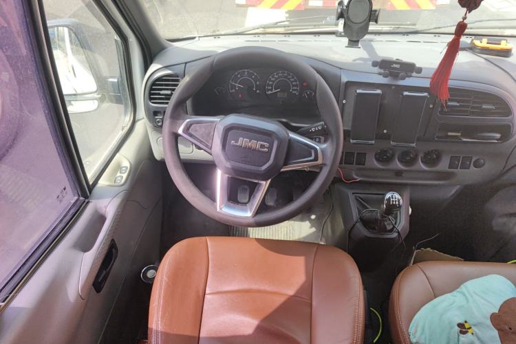 Used JMC Transit 2017 2.8T Commercial Version Short Wheelbase Mid-Roof 6/7/8-Seater JX493