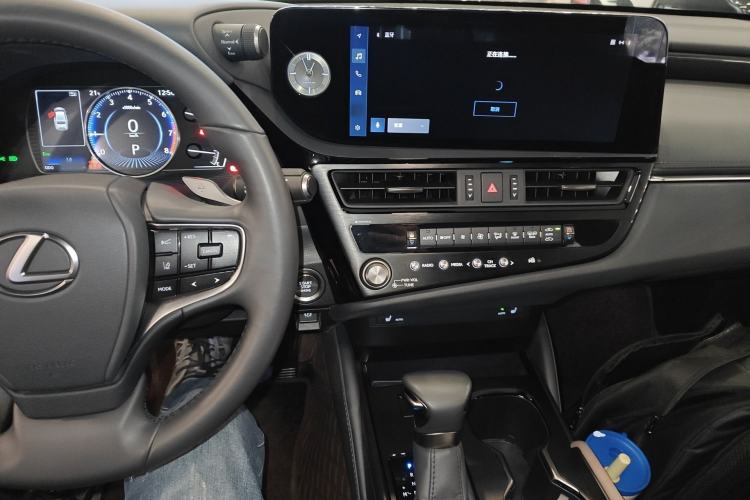 Used Lexus ES 2022 200 Excellence Edition