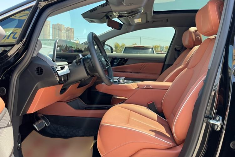 Used Cadillac OPTIQ 2024 Standard Range Version