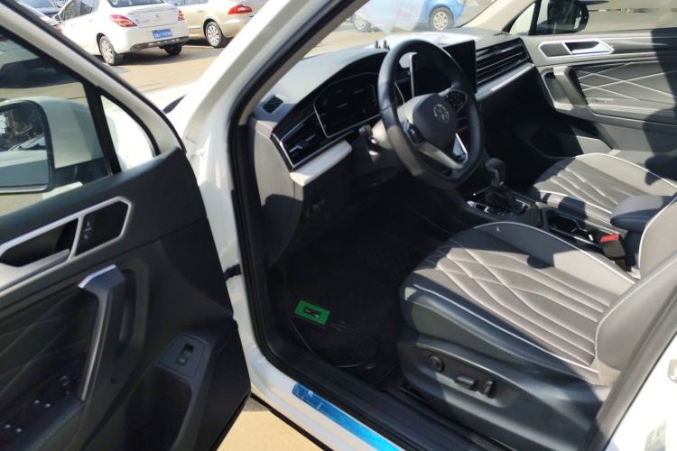 Used Volkswagen Tiguan L 2023 300TSI Automatic Two-Wheel Drive Smart Edition