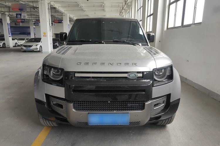 Used Land Rover Defender 2023 Facelift 110 3.0T P400 X-DYNAMIC HSE Front