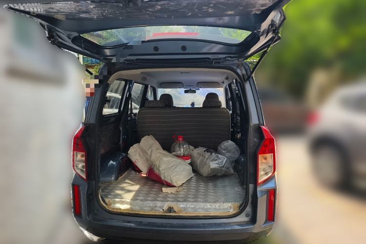 Used Wuling Hongguang PLUS 2020 1.5L Manual Standard Edition 5 Seats
