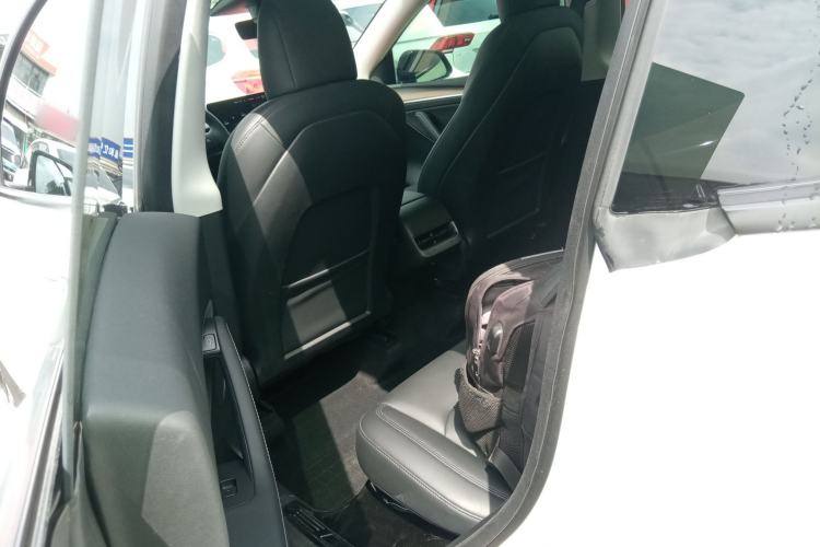 Used Tesla Model Y 2021 Long-Range All-Wheel-Drive Version 3D7
