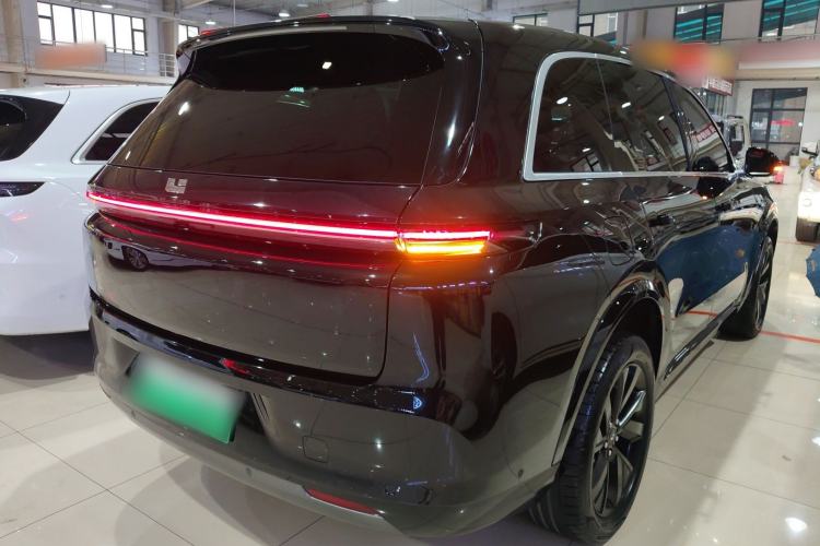 Used Li Auto L8 2023 Pro Model
