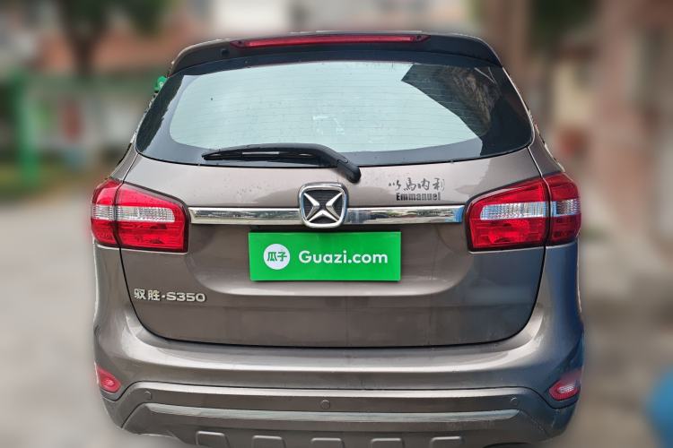 Used JMC Yusheng S350 2014 2.4T Automatic 2WD Diesel Luxury Version with Sunroof 7 Seats