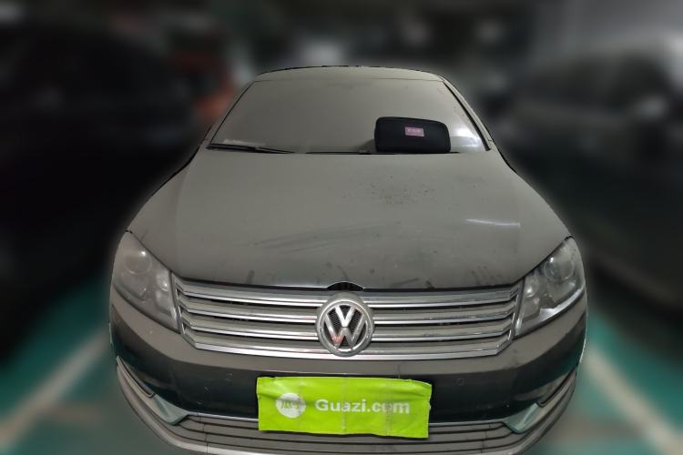 Used Volkswagen Magotan 2016 1.8TSI Luxury Comfort Model
