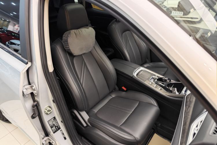 Used Landian E5 2023 1.5L DE-i 100KM Comfort Edition 7-Seater