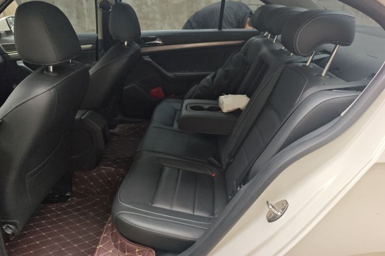 Used Volkswagen Lavida 2015 1.6L Automatic Comfort Edition