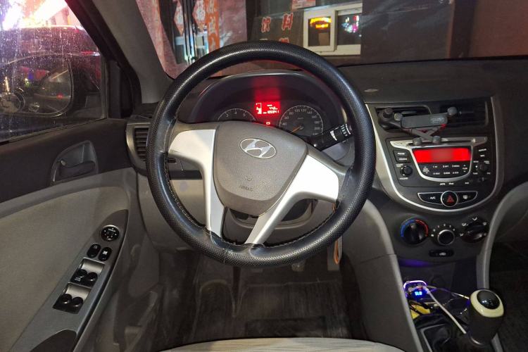 Used Hyundai Verna (older generation) 2014 1.4L Manual Smart GLS Trim
