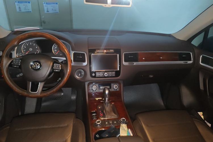 Used Volkswagen Touareg 2011 3.0 TSI Comfort Version