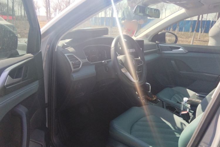 Used Volkswagen Tharu 2023 300TSI Two-Wheel-Drive Full Moon Edition
