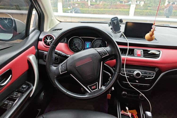 Used Haval H1 2015 1.5L AMT Luxury Model
