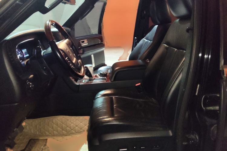 Used Lincoln Navigator 