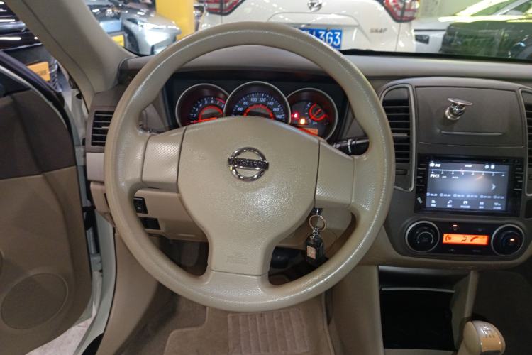 Used Nissan Sylphy 2016 Classic 1.6XE Manual Comfort Edition Steering Wheel