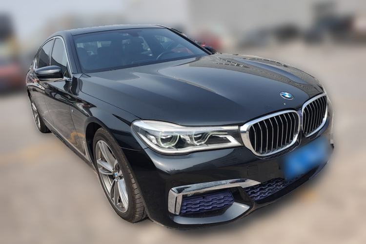 Used BMW 7 Series 2018 730Li Luxury Edition M Sport Package Front Right 45 Deg