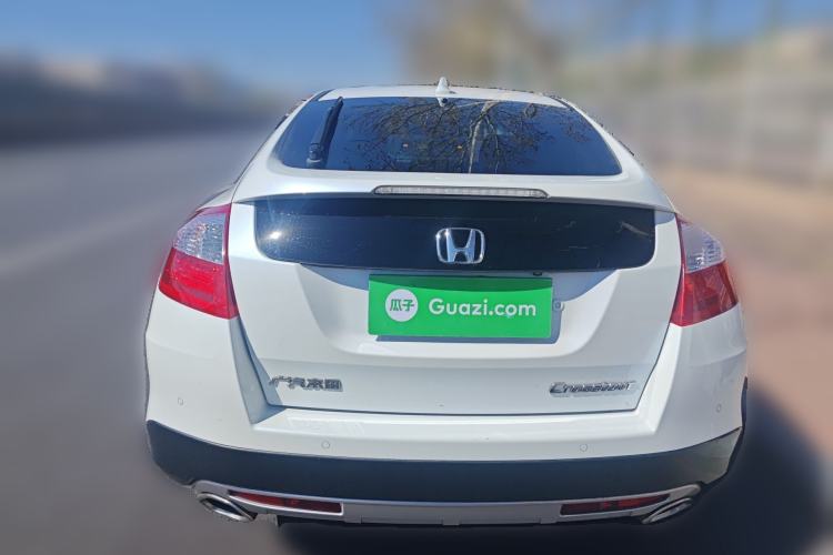 Used Honda Crosstour 2016 2.4L Luxury Edition Exterior 4