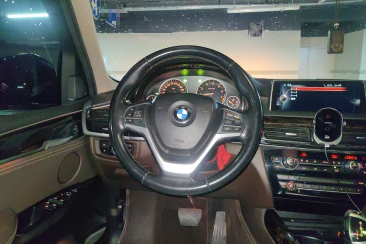 Used BMW X5 2015 xDrive28i