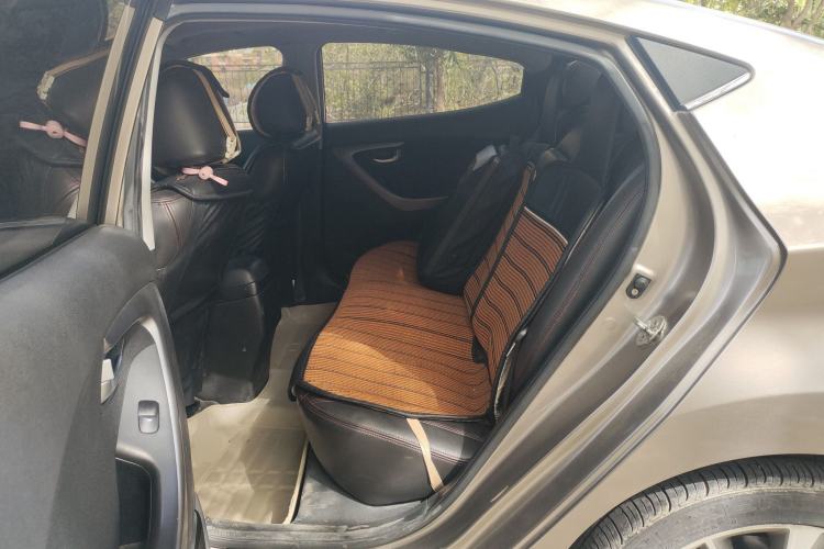 Used Hyundai Elantra (5th Generation / Langdong) 2015 1.6L Automatic Leading Model Left Rear Seat