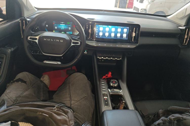 Used Wuling Xingyun 2023 2.0L DHT Flagship Edition
