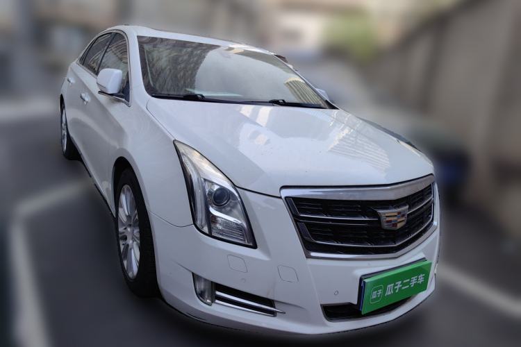 Used Cadillac XTS 2016 28T Elite Edition Front Right 45 Deg