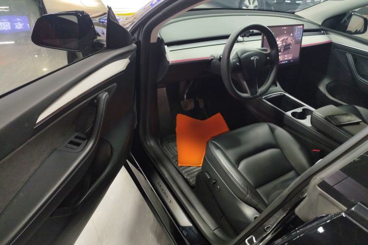 Used Tesla Model Y 2023 Rear-Wheel-Drive Version