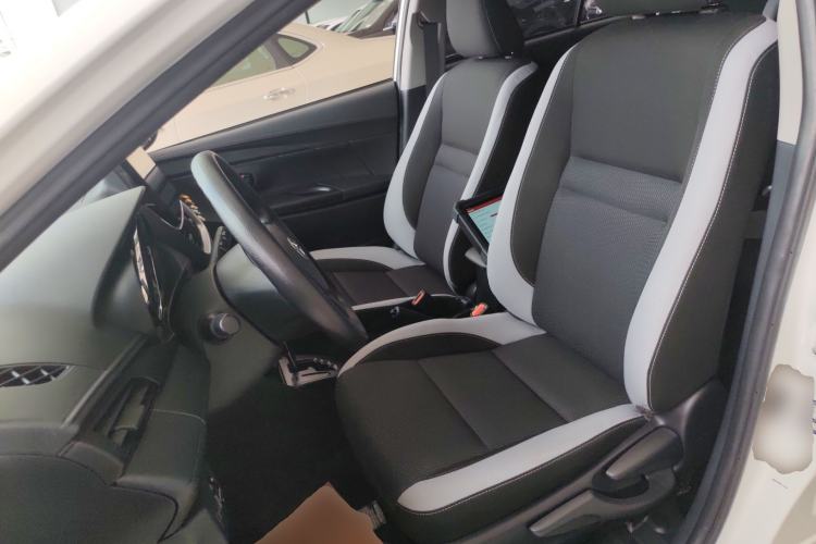 Used Toyota YARiS L Zhi Xuan 2021 X-Trail 1.5L CVT Leading Edition
