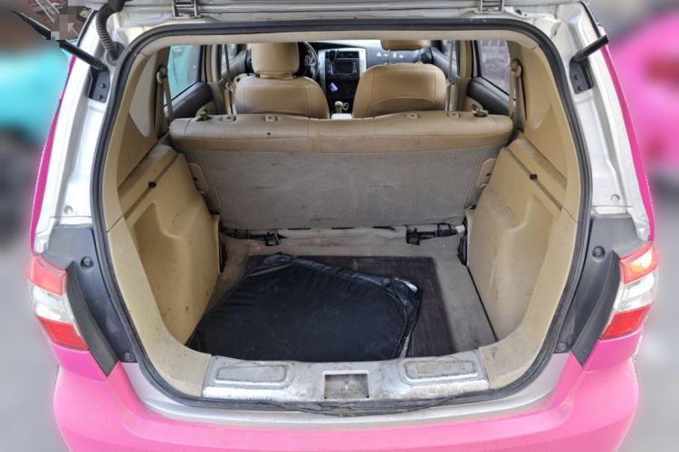 Used Nissan Livina 2013 1.6XE Manual Comfort Edition