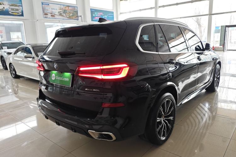 Used BMW X5 2022 Restyled xDrive 30Li Luxury Version M Sport Package