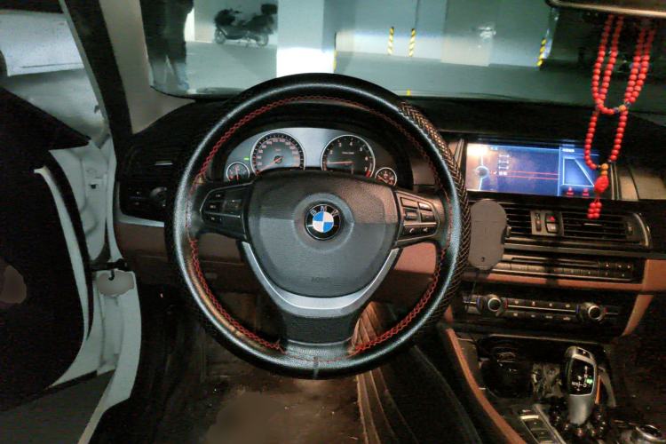 Used BMW 5 Series 2014 520Li Elegant Model
