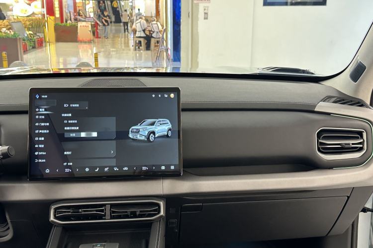 Used Formula Leopard Titanium 3 2025 501KM All-Wheel Drive Intelligent Driving Ultra Version
