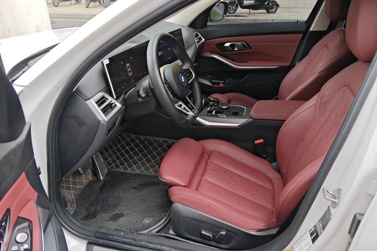 Used BMW i3 2025 eDrive 35 L
