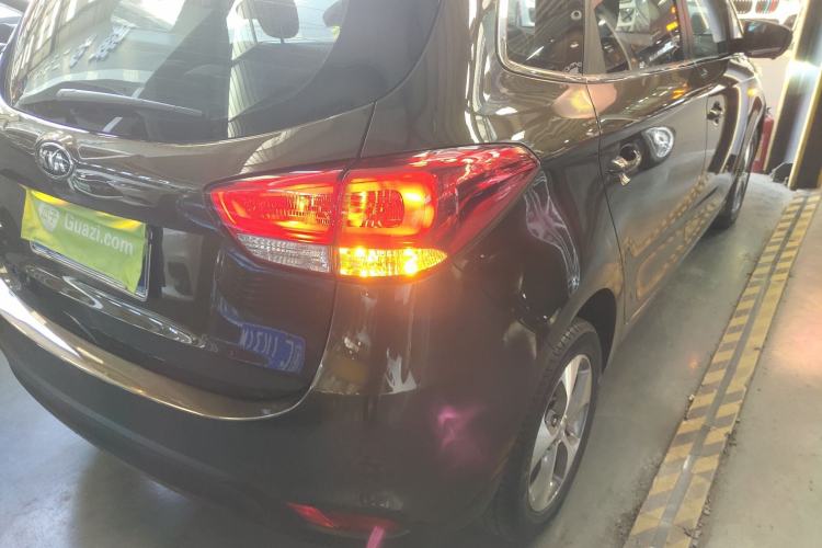 Used Kia Carens 2013 2.0L 7-Seater Automatic Standard Version China IV Standard
